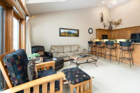 One Breckenridge Place 6 Townhome - Stroll to Main St, Slopes